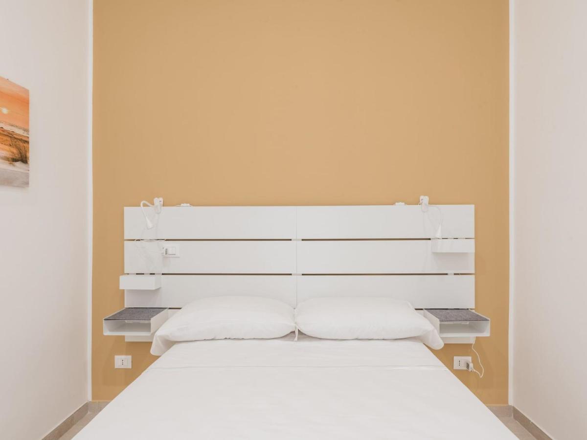 The Rent - Two-bedroom Close To San Pietro Appartement